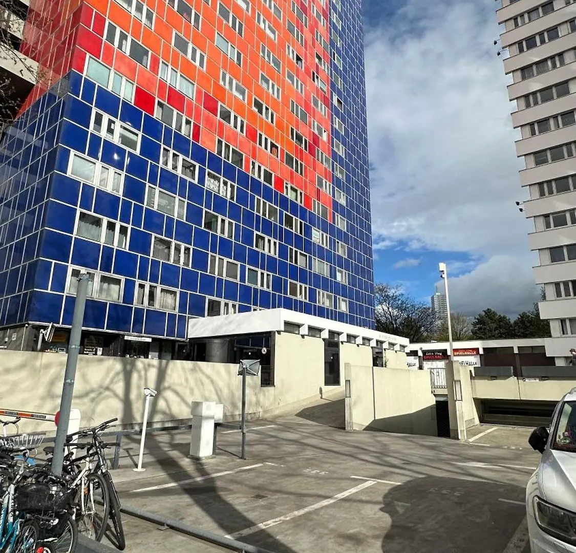 Domspitzen-Blick, Cooles 2 Zimmer Apt Mit Indoor-Swimmingpool Auf Dem Dach, Kueche Und Smart-Tv Cologne